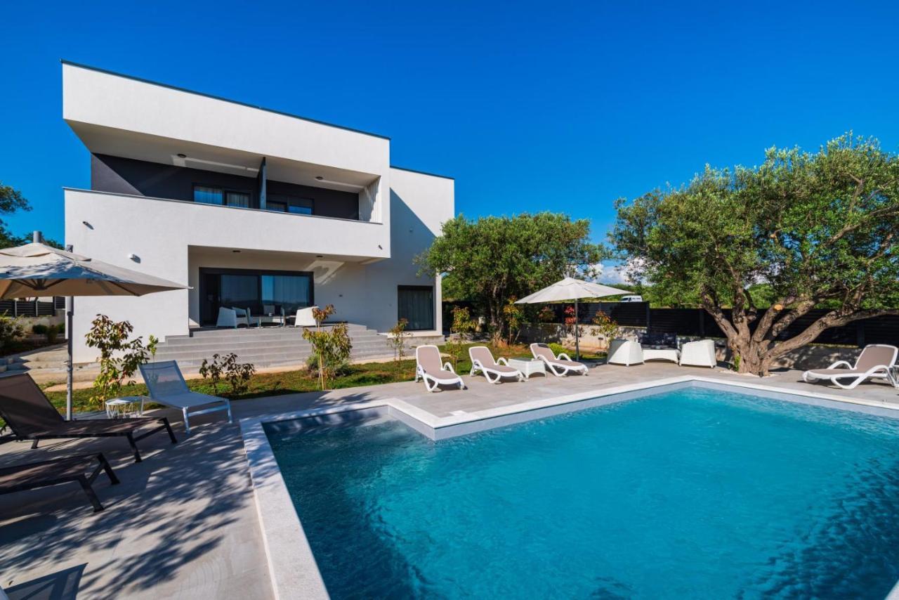 Crowonder Sun Dance Apartments With Heated Swimming Pool Seaview And Garden Светі Филип-і-Яков Екстер'єр фото